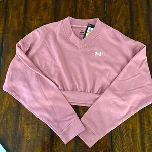 Under Armour Women’s cropped sweatshirt